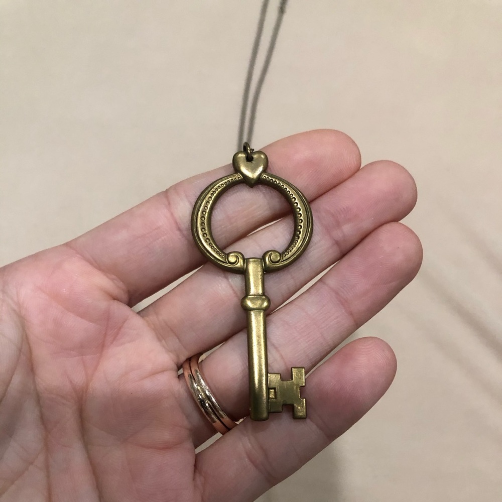 Key necklace